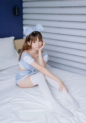国产精品黑丝美女不雅照_BD韩语在线播放观看