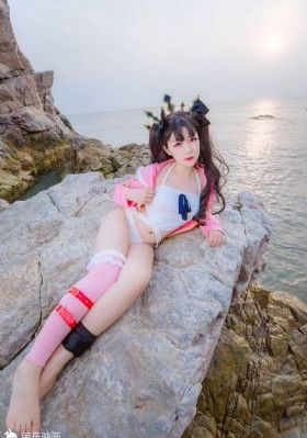 高清精品美女在线播放_BD国语在线观看