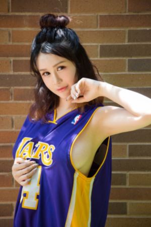 欧美老娘们丰乳肥臀_不卡在线观看