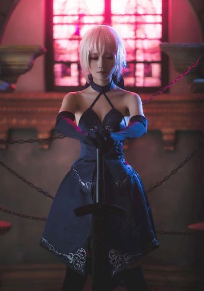 欧美街拍米灰色大衣_720高清完整版
